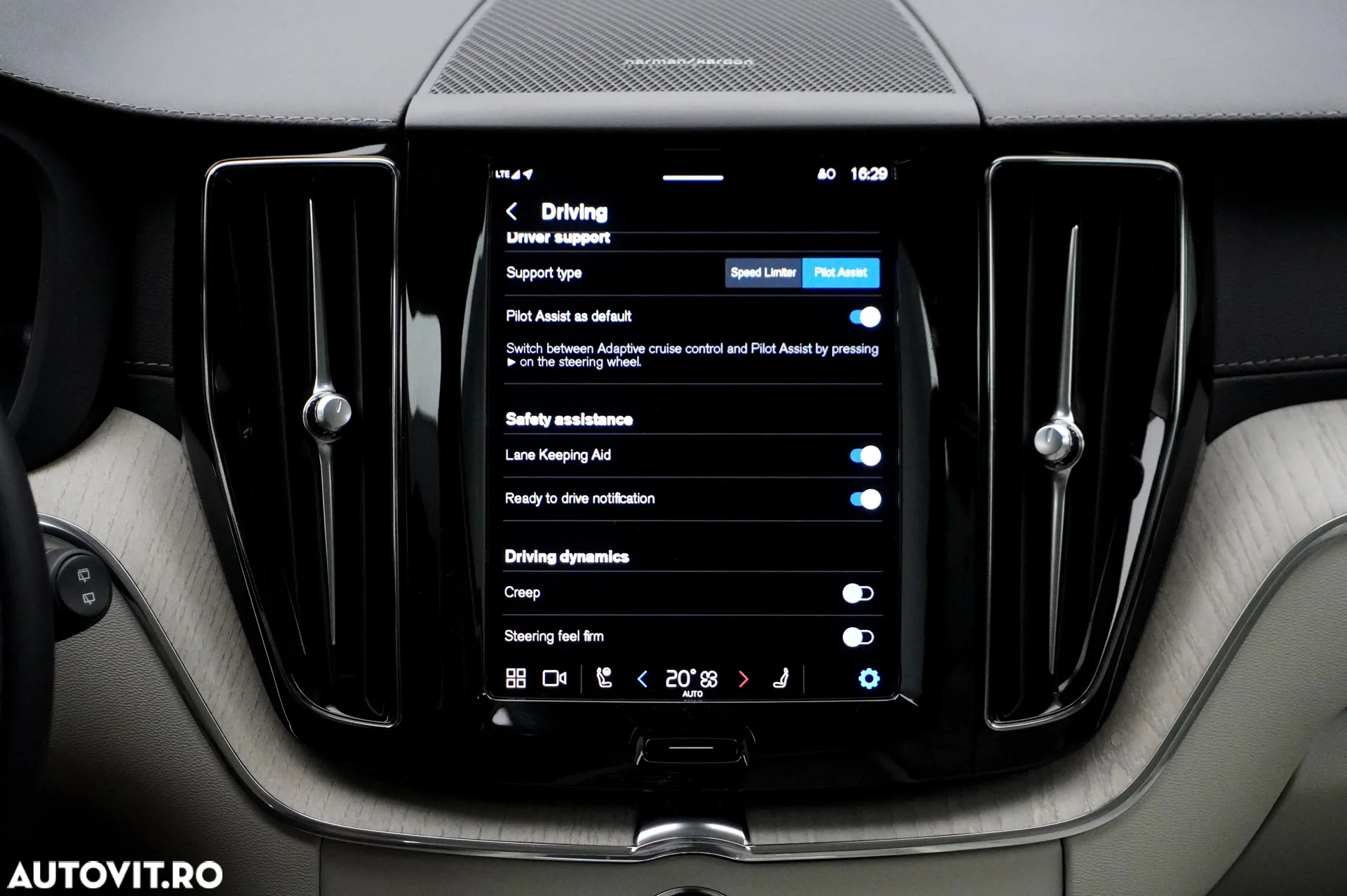 Volvo XC 60 Recharge T8 Twin Engine eAWD Inscription - 28