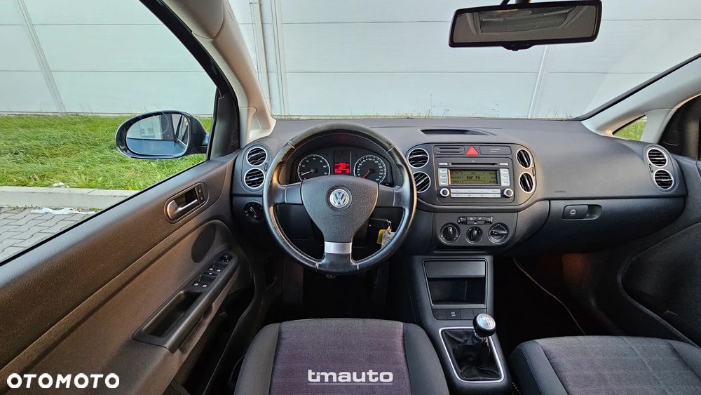 Volkswagen Golf Plus - 17