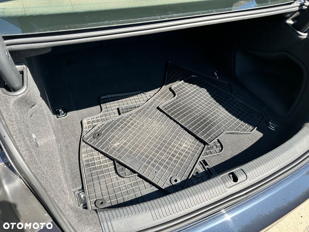 Audi A4 Limousine 2.0 TDI ultra - 16