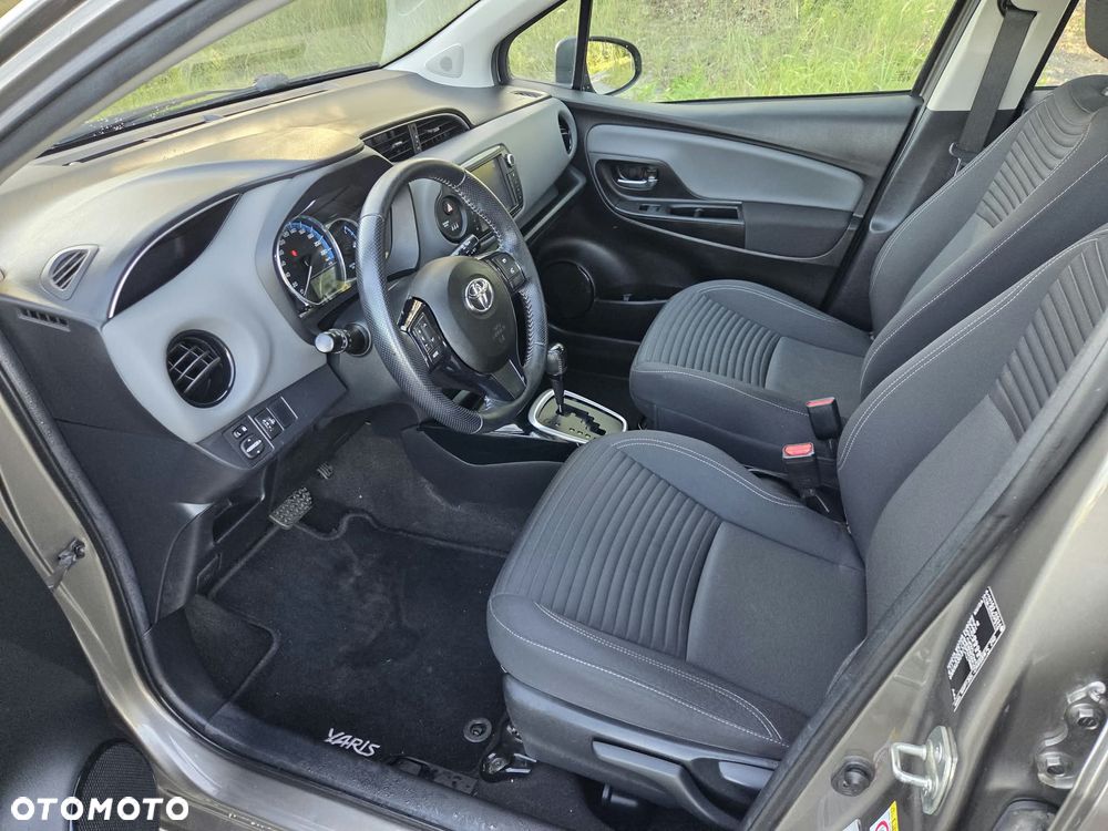 Toyota Yaris - 13