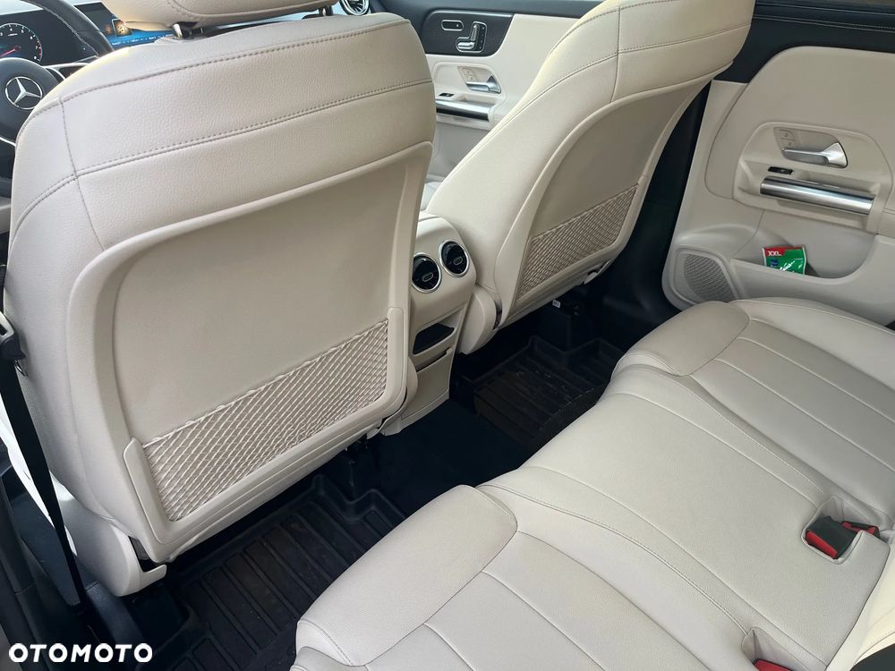 Mercedes-Benz GLA 250 Style - 11