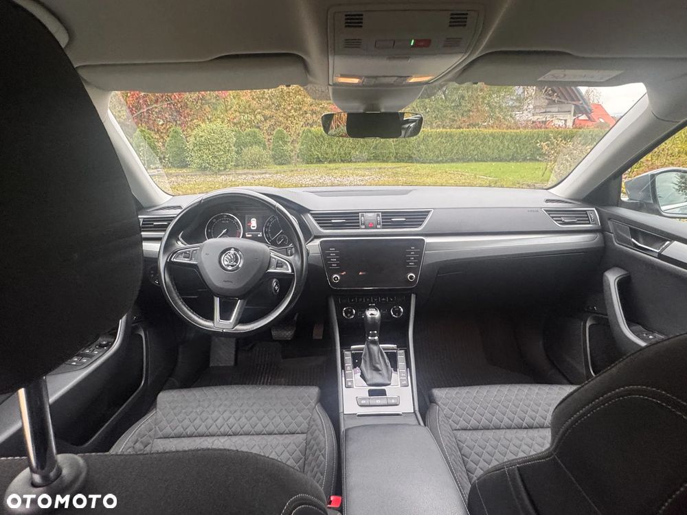 Skoda Superb 2.0 TDI Style DSG - 22