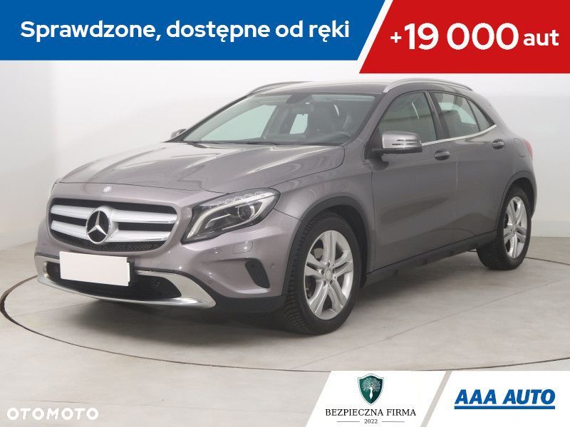 Mercedes-Benz GLA - 2