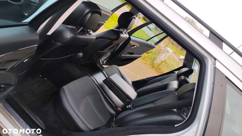 Mercedes-Benz Klasa E 320 CDI Avantgarde - 39