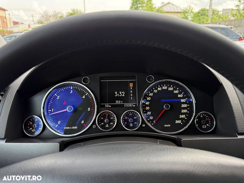 Volkswagen Touareg 3.0 V6 TDI DPF Automatik - 11