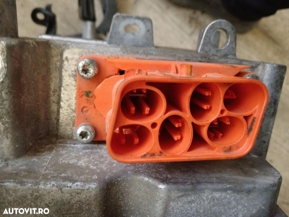 Convertizor Renault Zoe cod 296G95974R, 296h27355r cu defect la mufa - 4