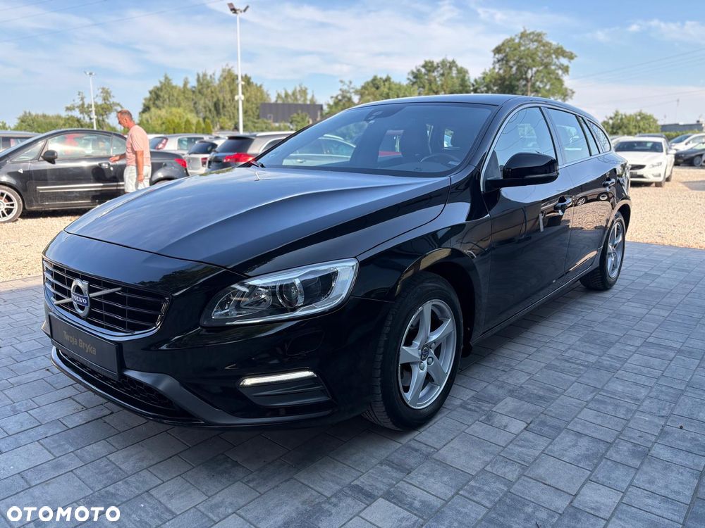 Volvo V60 D2 Drive-E R-Design Momentum - 3