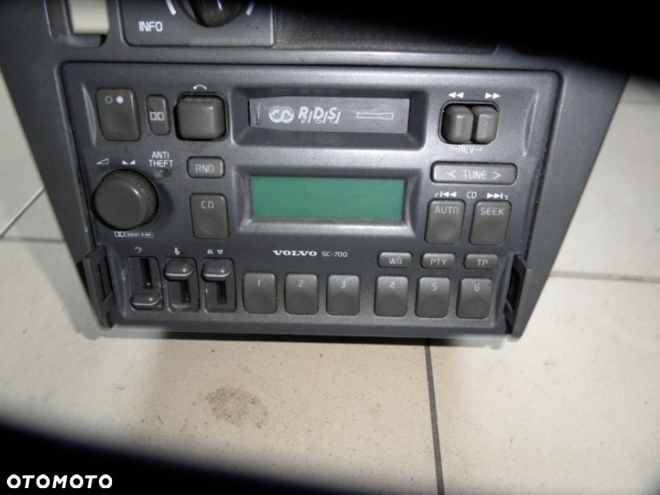 RADIO VOLVO V40 S40 - 1