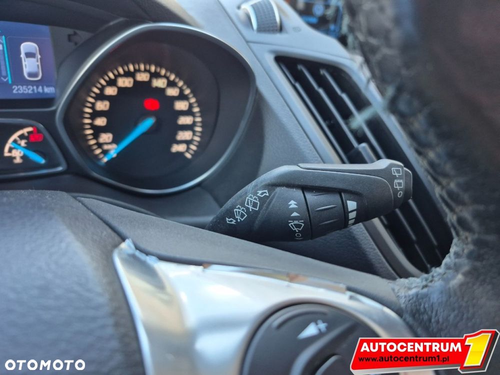 Ford Kuga - 23