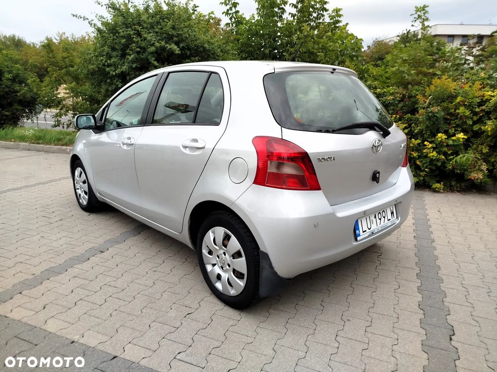 Toyota Yaris - 5