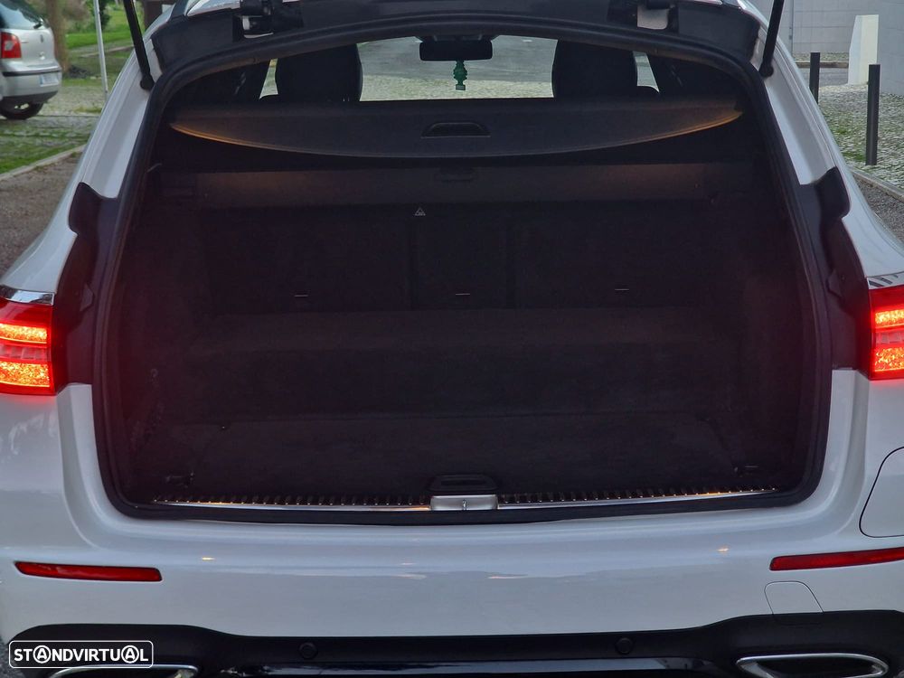 Mercedes-Benz E 300 de 9G-TRONIC AMG Line - 8