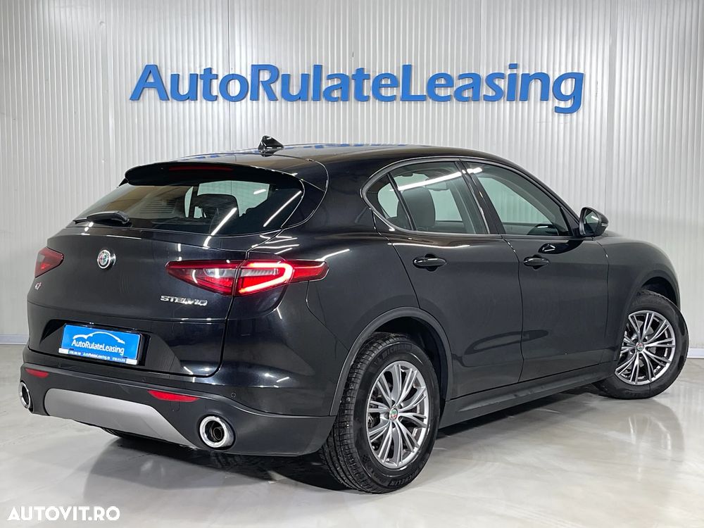 Alfa Romeo Stelvio 2.2 16V AT8 Q4 Business - 4