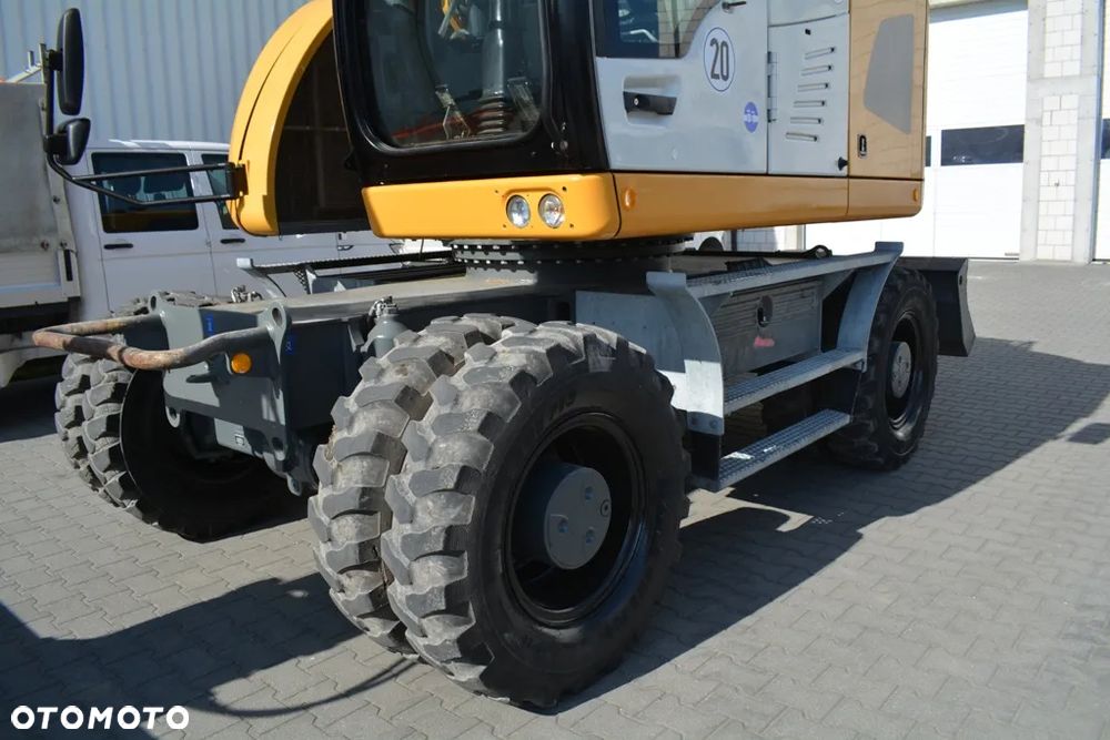 Liebherr A 918 Compact / STAN PERFEKT / 18T / JAK NOWA / Ramie 3x łamane - 22