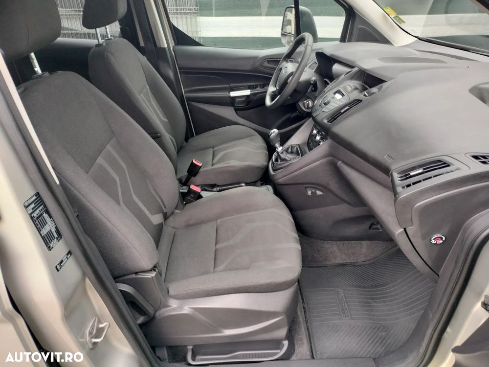 Ford Tourneo Connect - 8