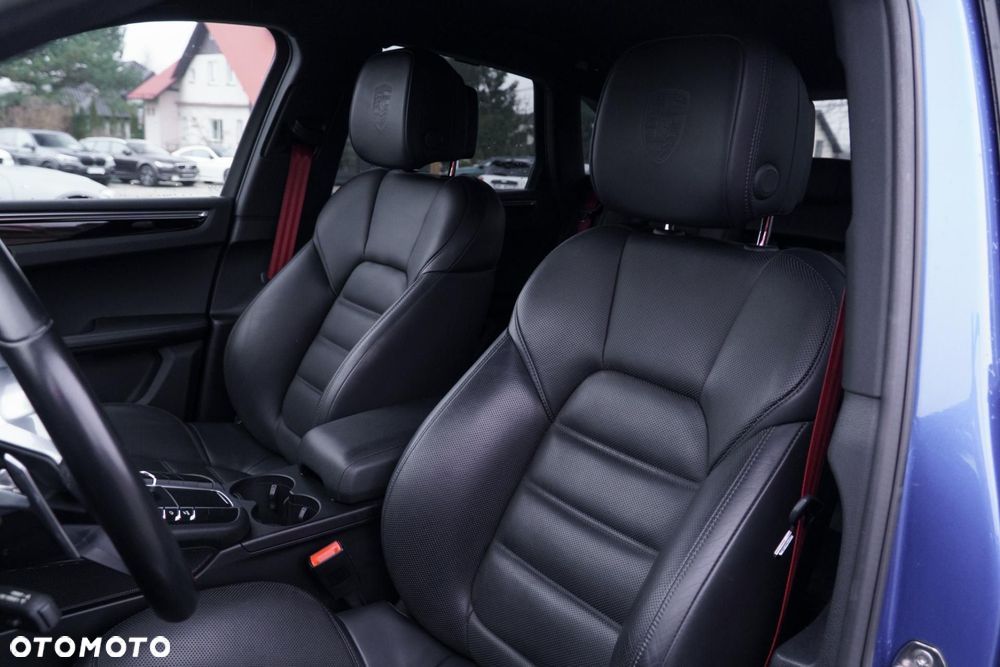 Porsche Macan - 12
