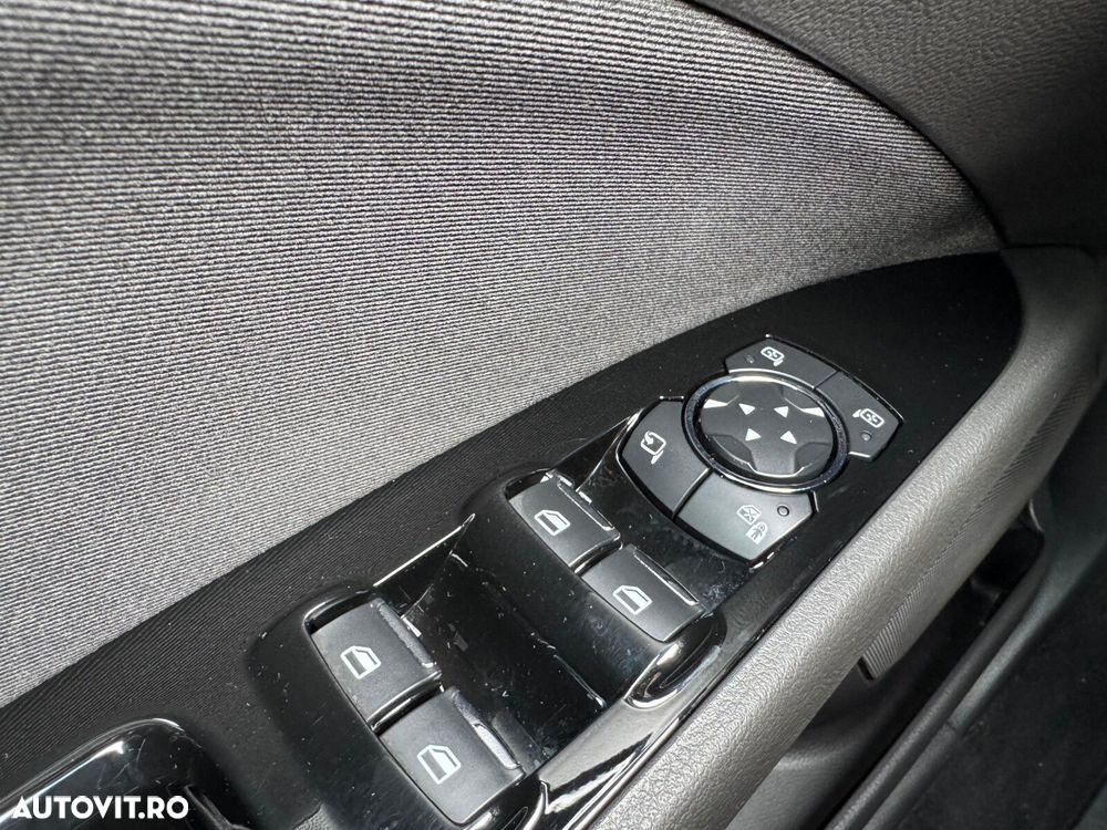 Ford Mondeo - 20