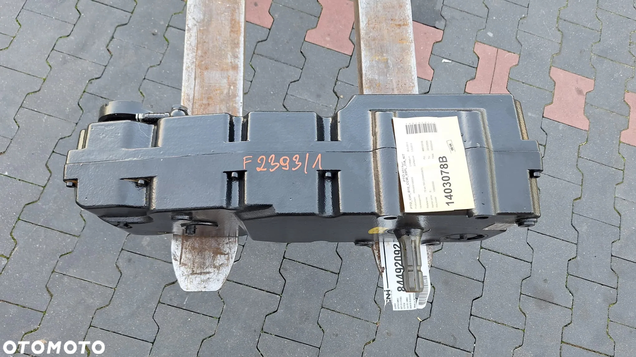 wałek wom pto przedni przód 84492092 1403078b 33044336c case magnum 310 340 250 280 380 - 2