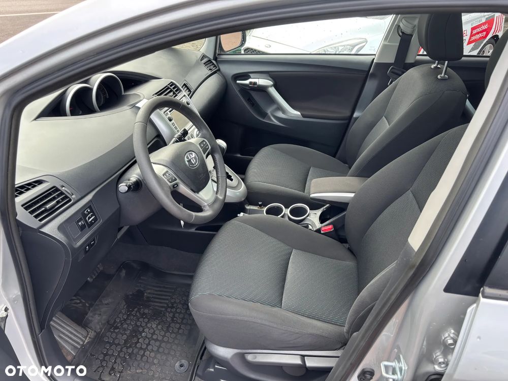 Toyota Verso 1.8 Sol EU5 MS - 10