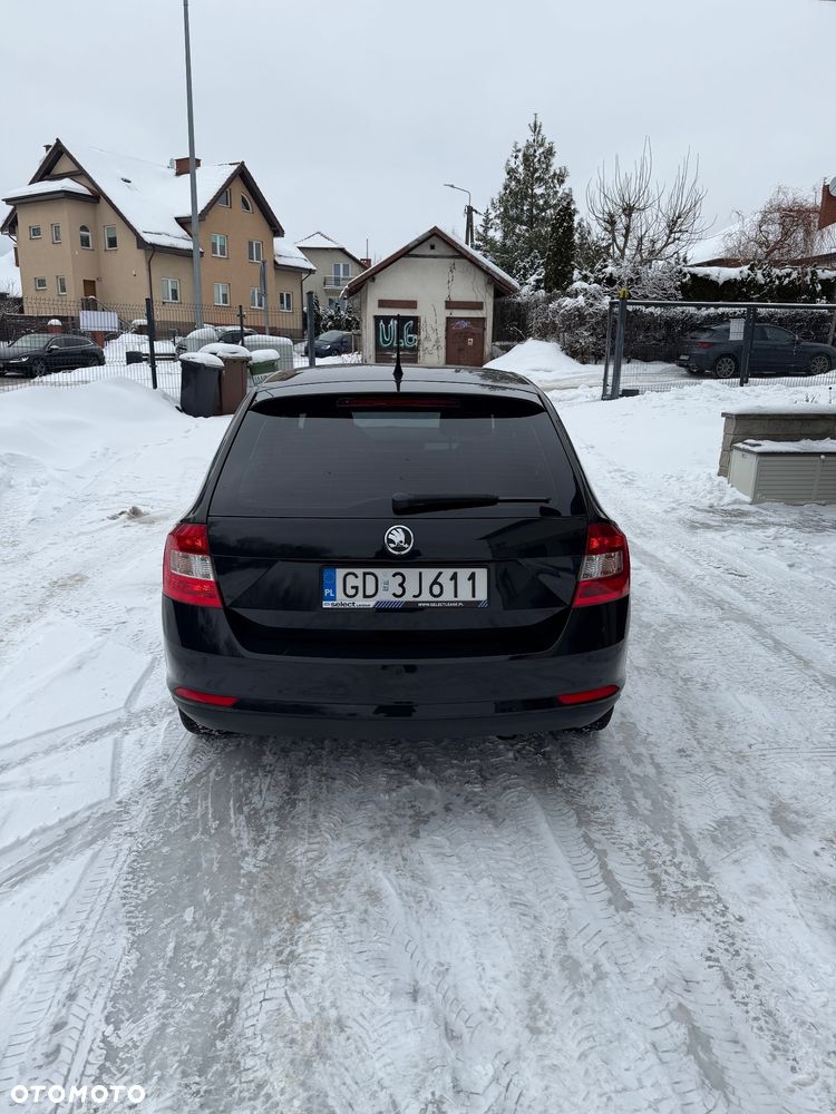 Skoda RAPID Spb 1.4 TSI Ambition DSG - 5