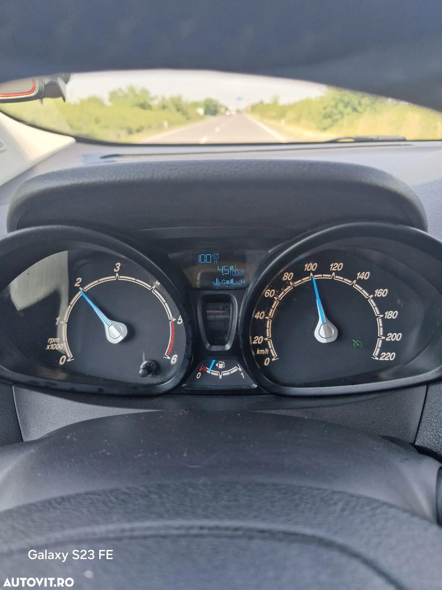 Ford Tourneo Courier 1.6 TDCi Trend - 13