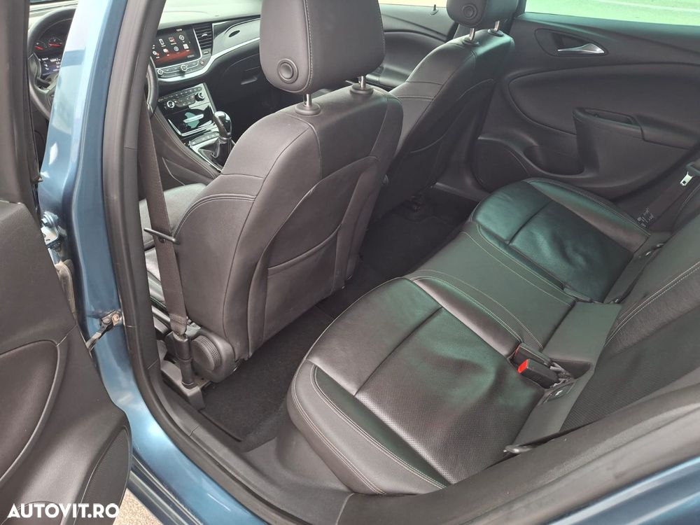 Opel Astra 1.6 D (CDTI) Start/Stop Sports Tourer Innovation - 12