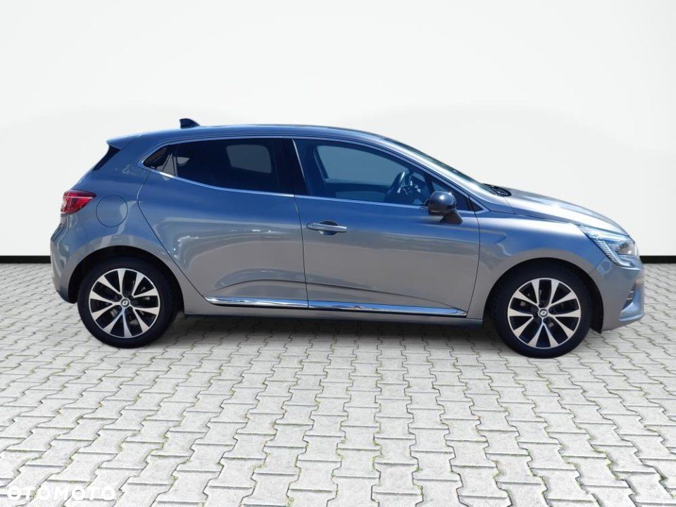Renault Clio - 28