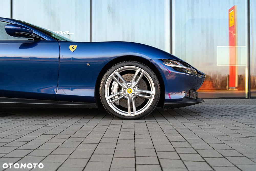 Ferrari Roma - 5