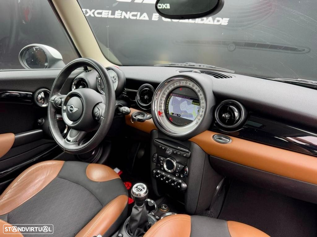 MINI 3 Portas Cooper D - 11
