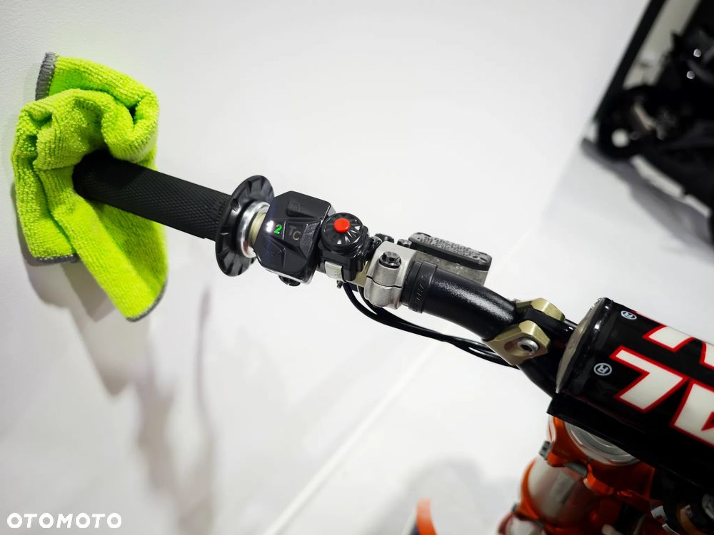 KTM SXF - 18