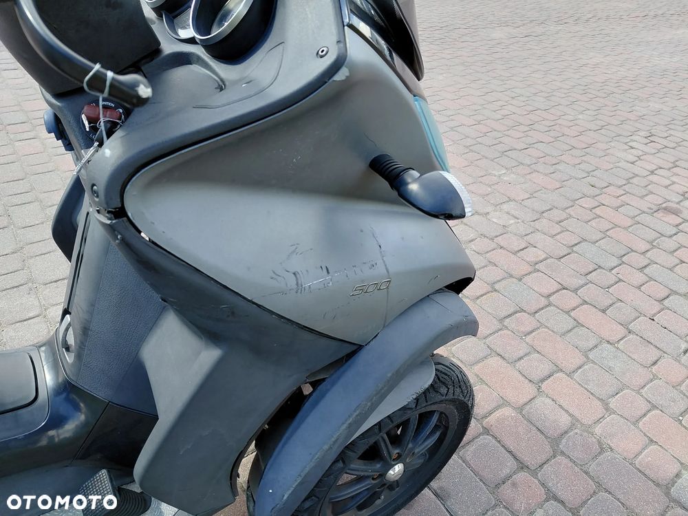 Piaggio MP-3 - 11