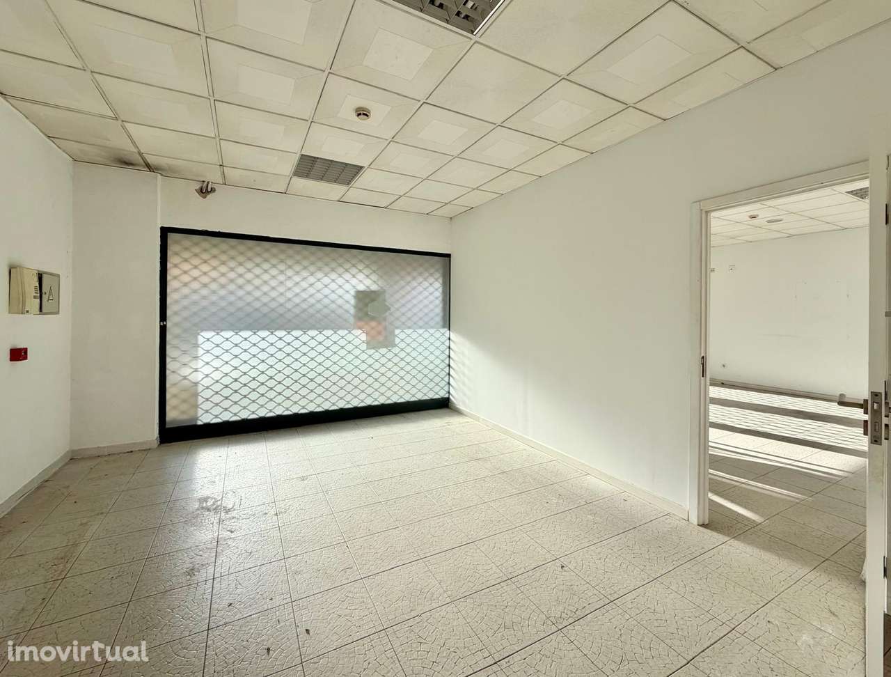 Loja - Alto do Seixalinho - Grande imagem: 3/7