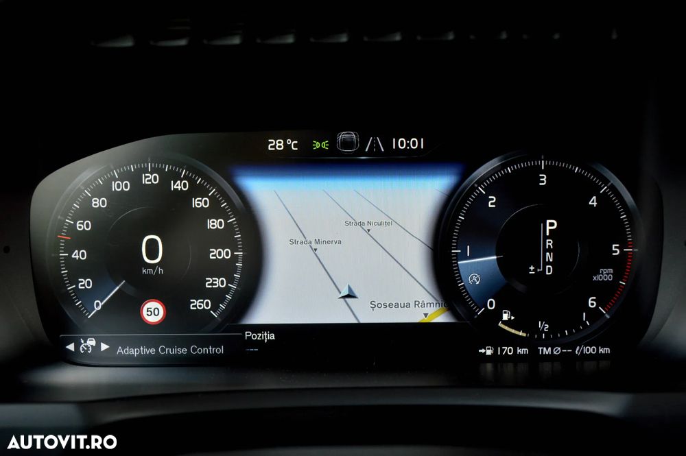 Volvo XC 90 D5 AWD R-Design - 11