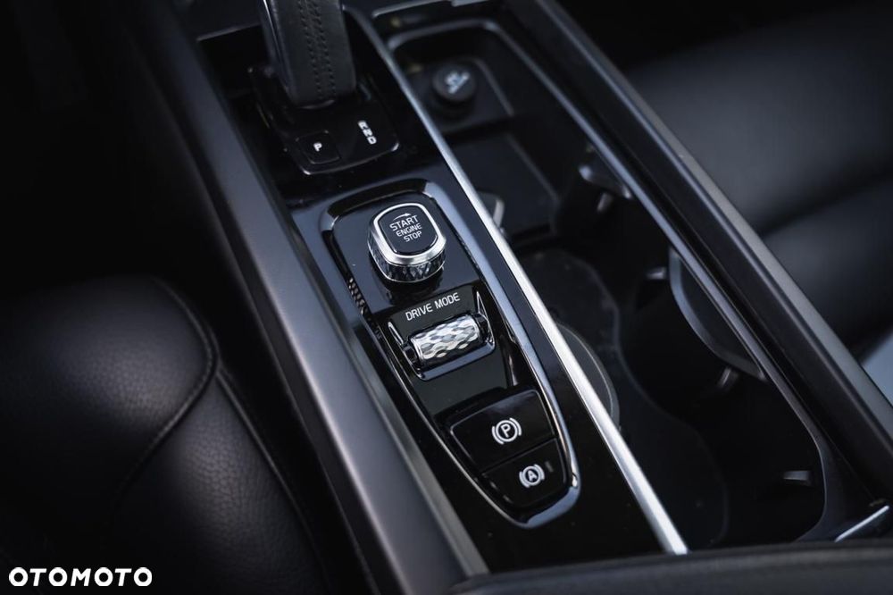 Volvo XC 60 - 21