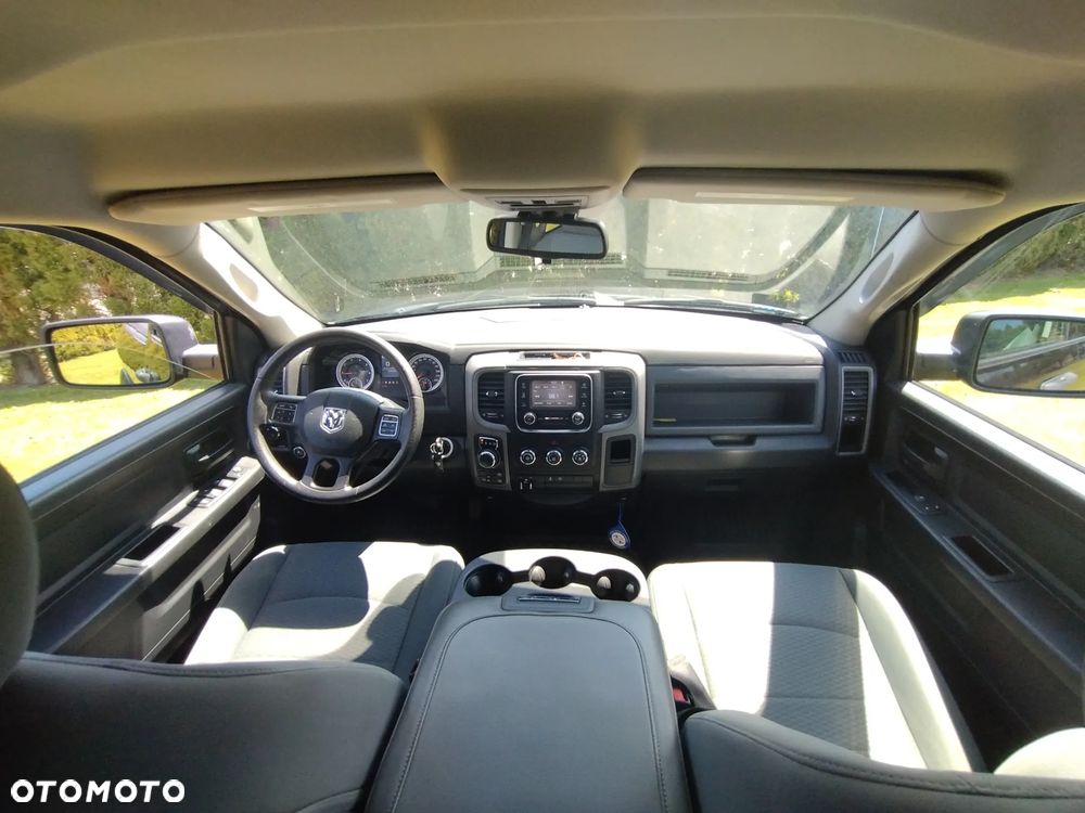 Dodge RAM - 10