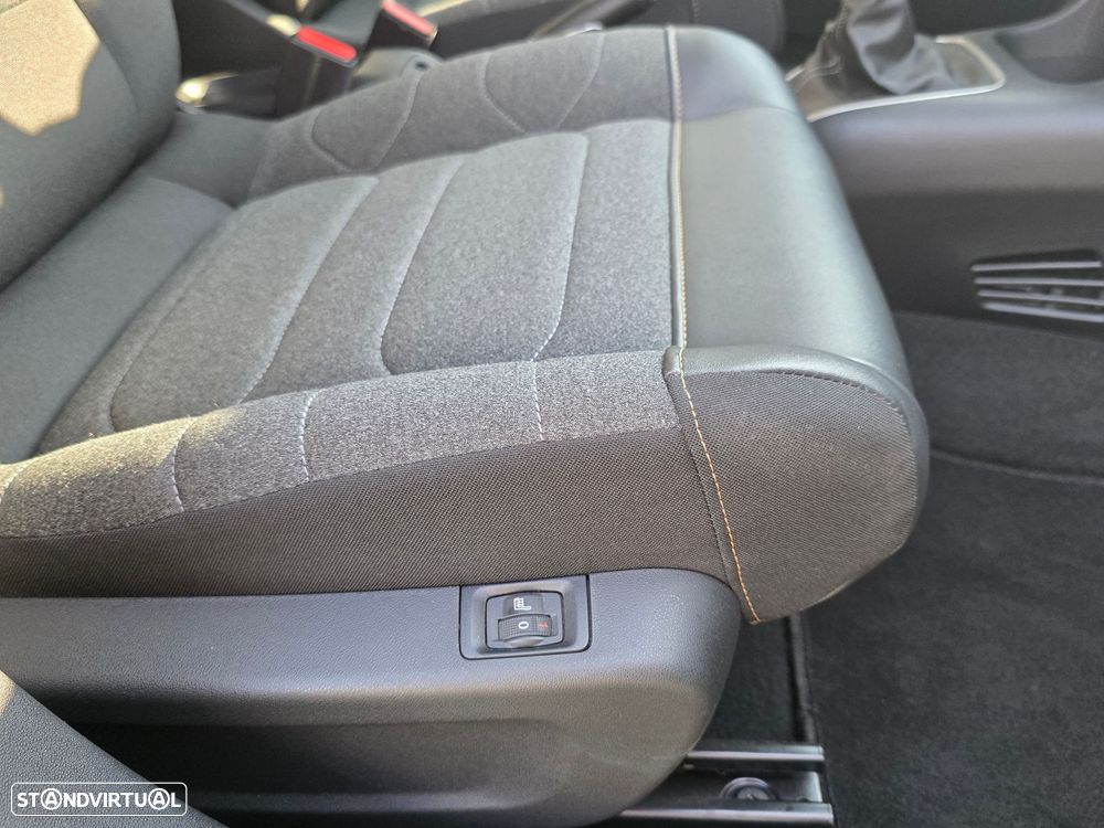 Citroën C3 1.2 PureTech Shine Pack - 26