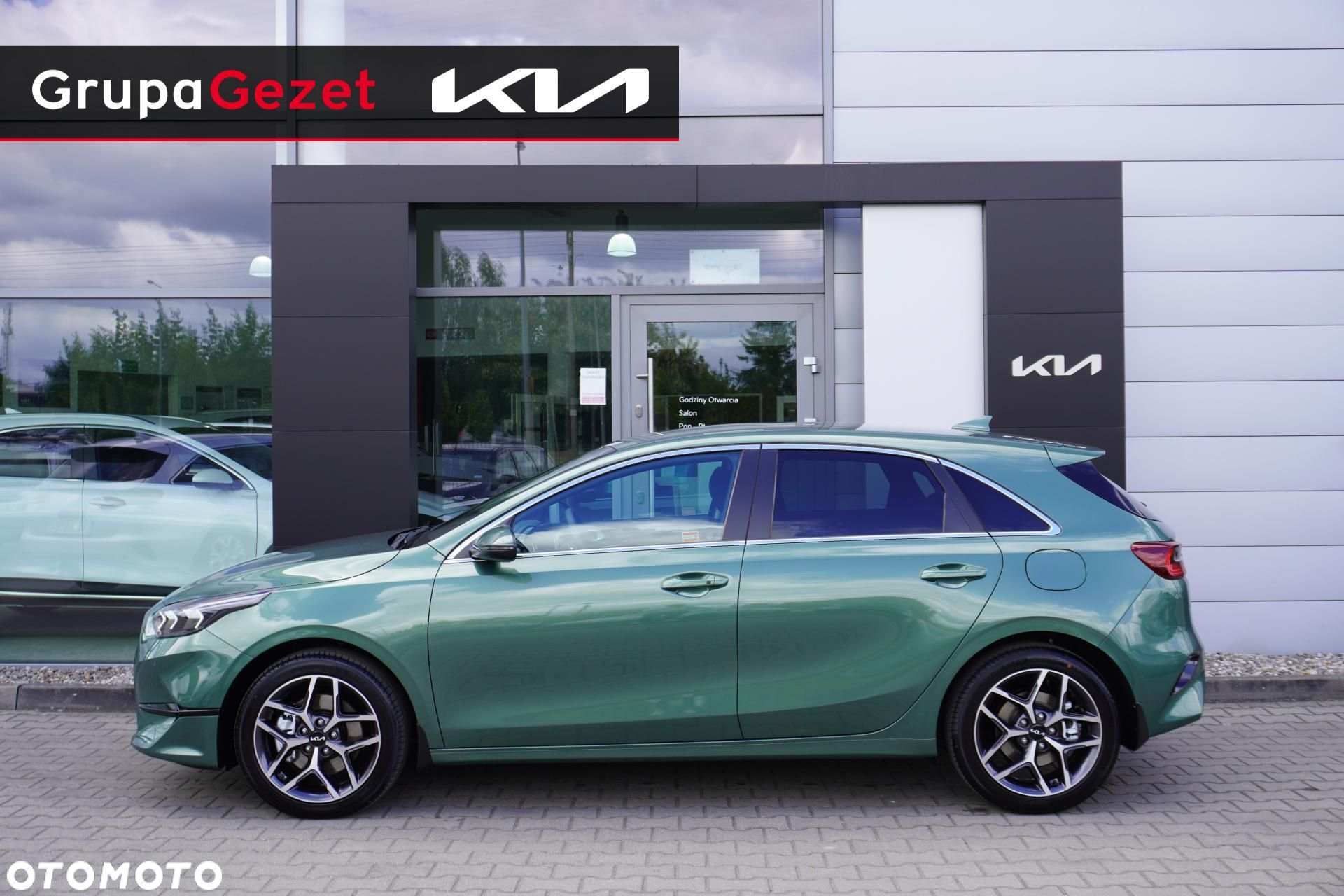 Kia Ceed - 11