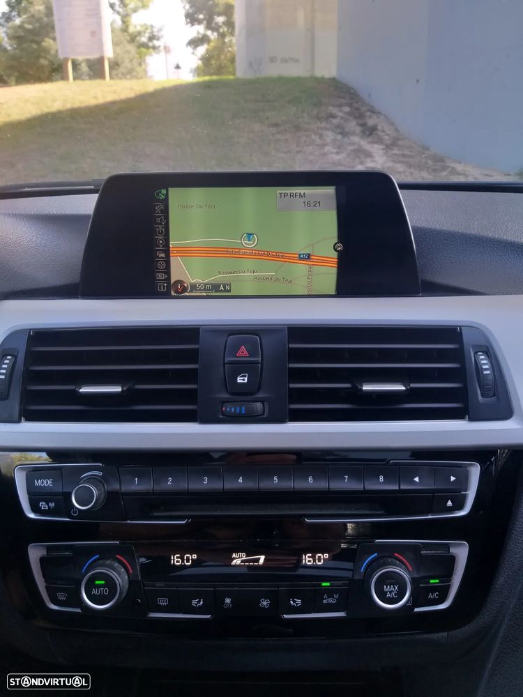 BMW 320 d Touring Advantage Auto - 18