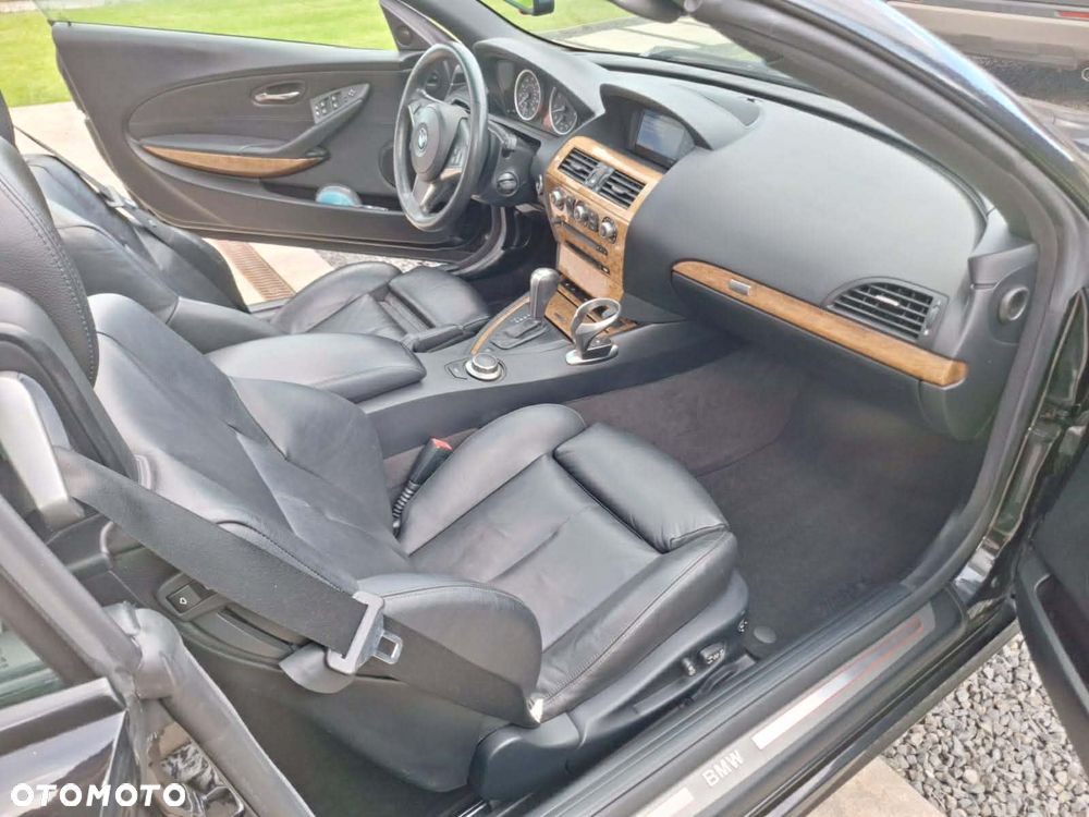 BMW Seria 6 650 i - 7