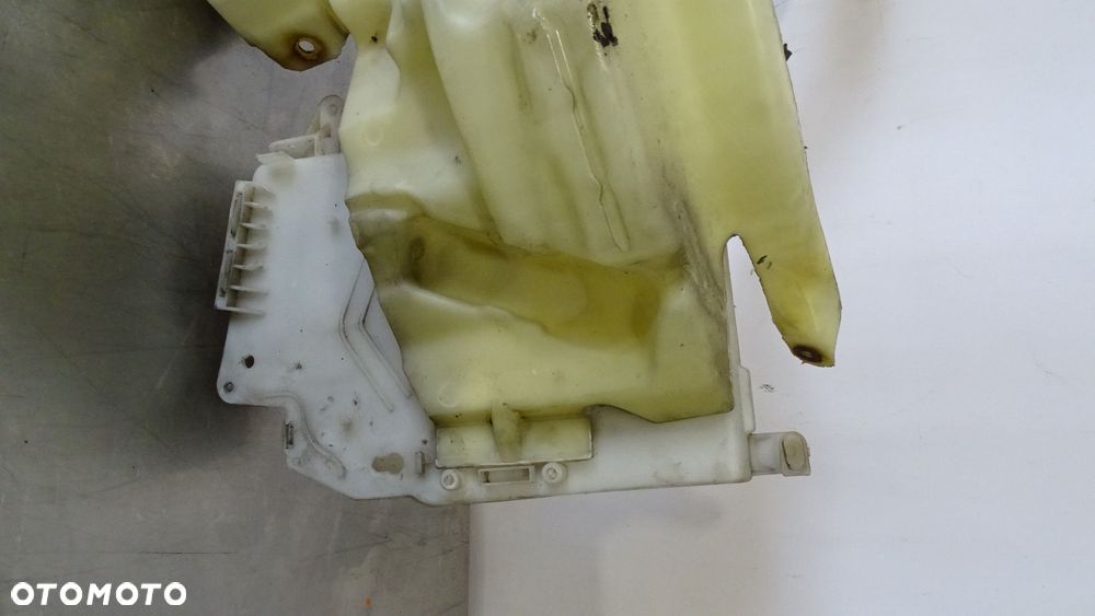 ZBIORNICZEK SPRYSKIWACZY FORD MONDEO MK4 1.8TDCI - 4