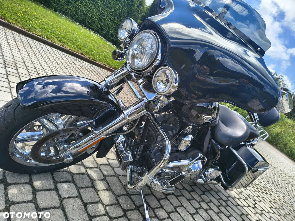 Harley-Davidson Electra - 13