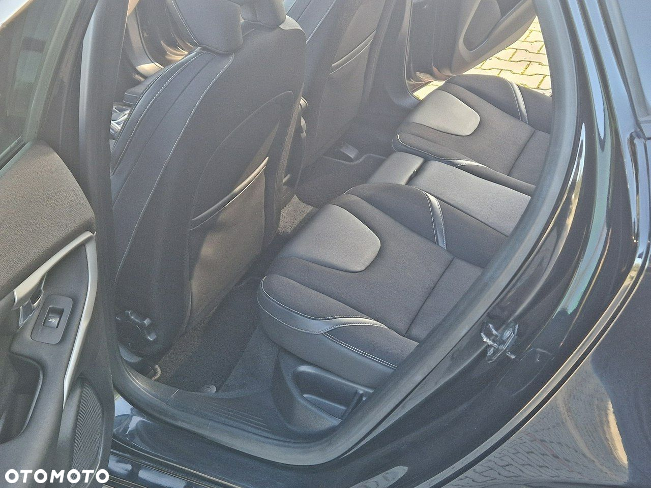 Volvo V40 D3 Kinetic - 10