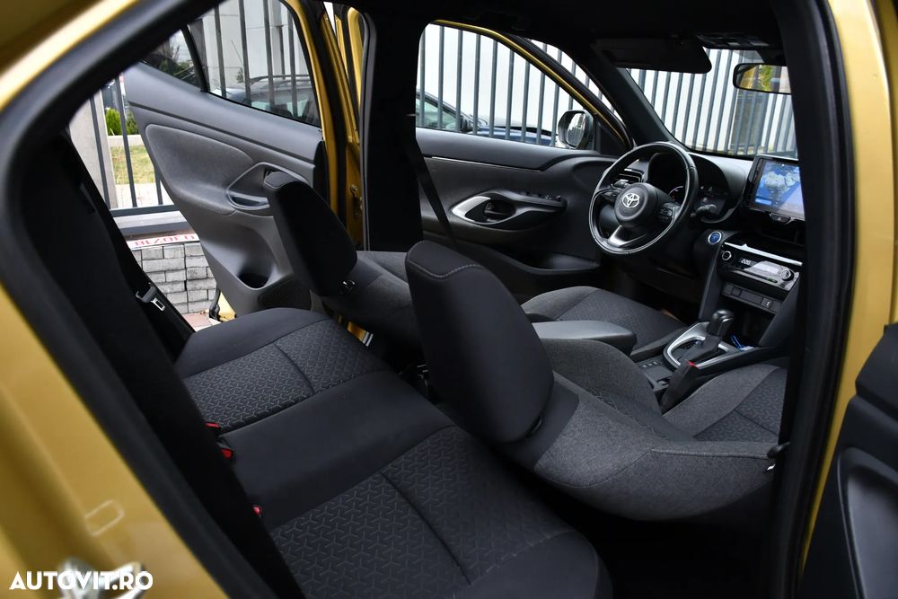 Toyota Yaris Cross 1.5 VVT-i AWD-i Premiere Edition - 9