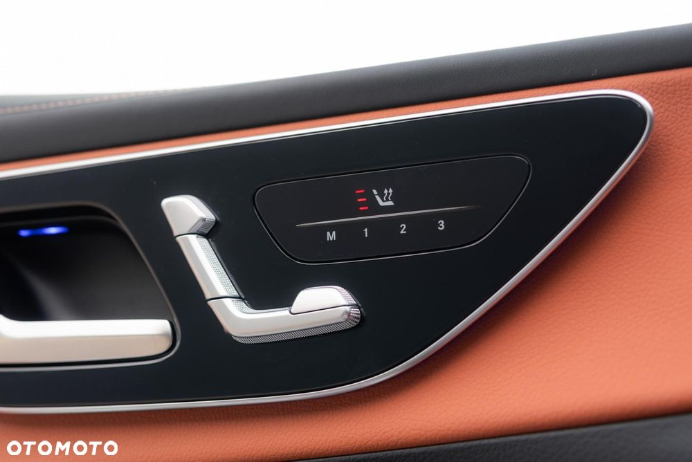 Mercedes-Benz GLC 300 mHEV 4-Matic AMG Line - 33