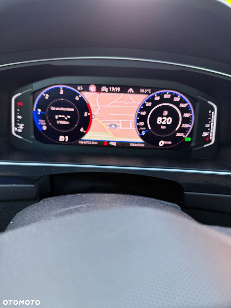 Volkswagen Tiguan 2.0 TDI SCR 4MotION DSG R-Line - 17