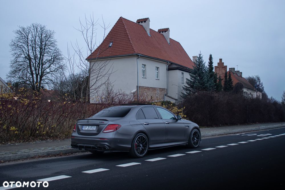 Mercedes-Benz Klasa E - 2