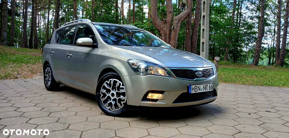 Kia Ceed 1.6 Crdi Comfort + - 1