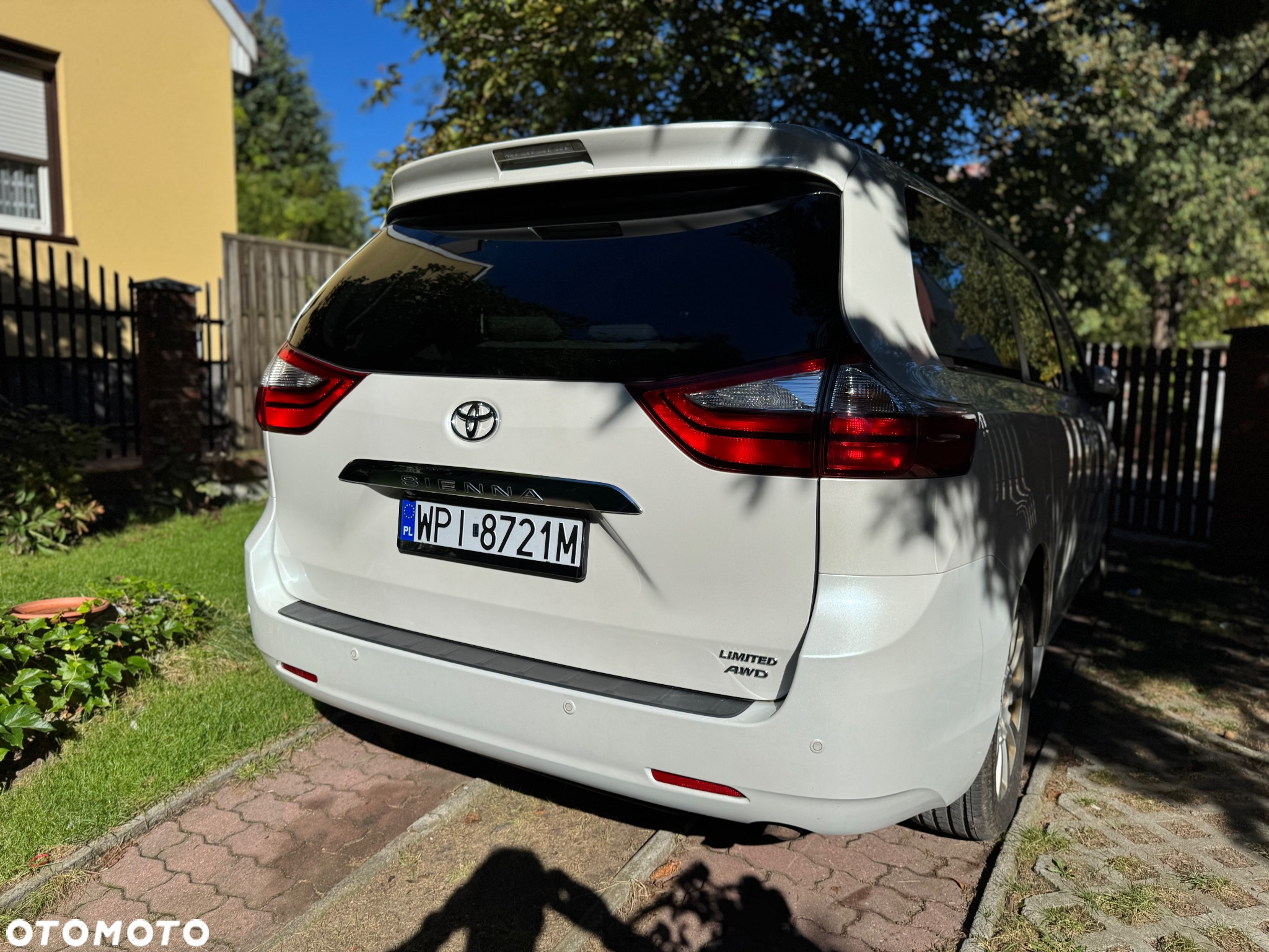 Toyota Sienna - 21