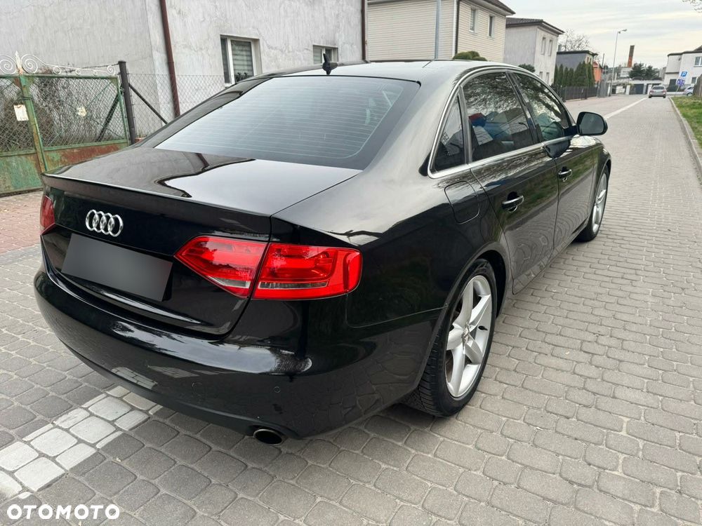 Audi A4 Limousine - 5