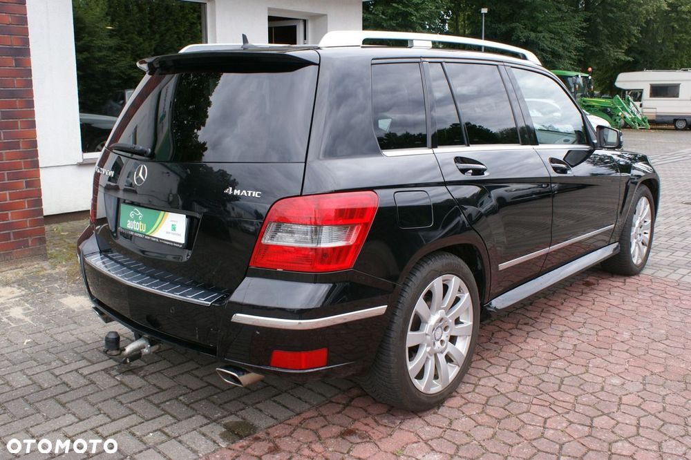 Mercedes-Benz GLK - 12