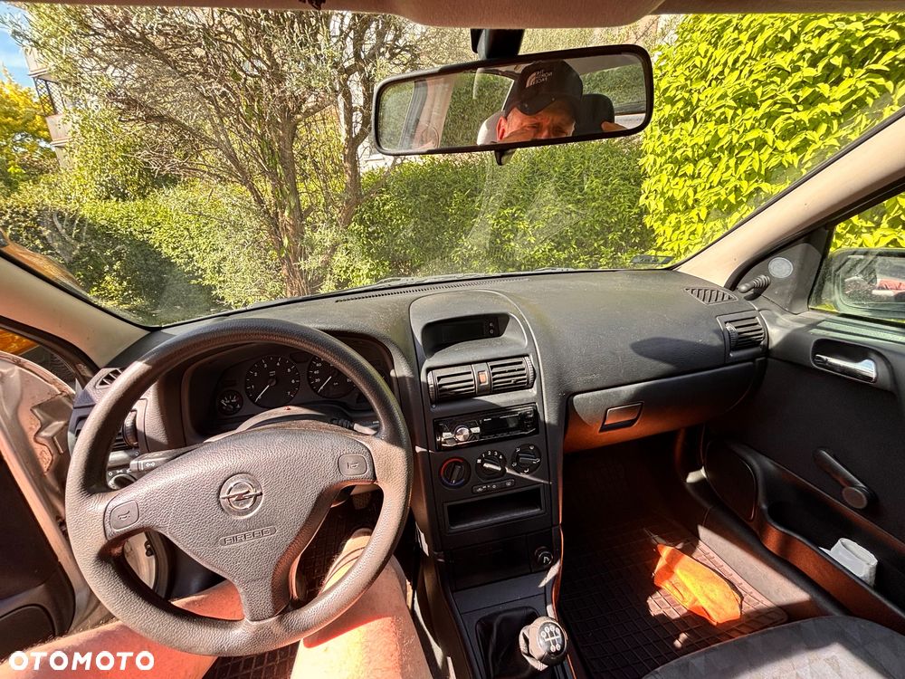Opel Astra - 11